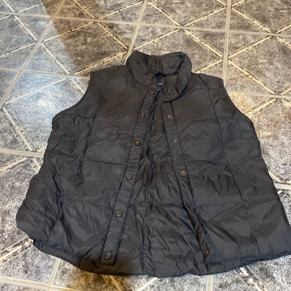 Boys sm feather vest. Never worn